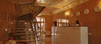 Passage Hotel Restaurant