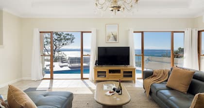 Vista Del Mar - Large Home with Panoramic Water Views