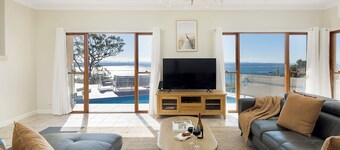 Vista Del Mar - Large Home with Panoramic Water Views