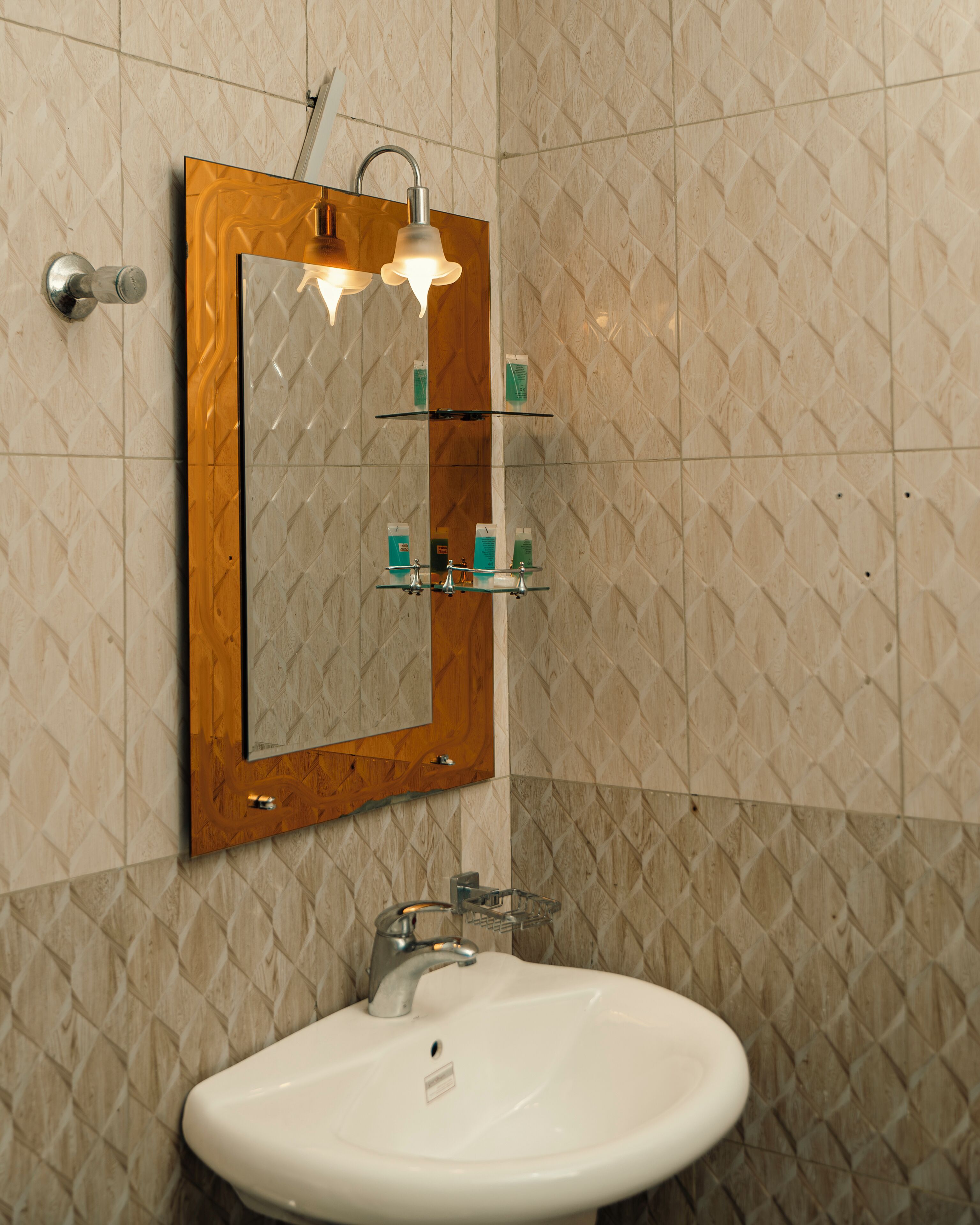 Deluxe-Doppel- oder -Zweibettzimmer, Stadtblick | Badezimmer