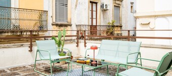 Apartment 'L'angolo Del Teatro' with Private Terrace and Air Conditioning