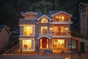 Exterior - ELIVAAS privé The Royce Orchid 4BHK (Kasauli)