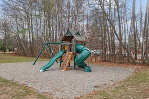 Children’s area - Eastern Inn White Mountain Retreat (Conway)