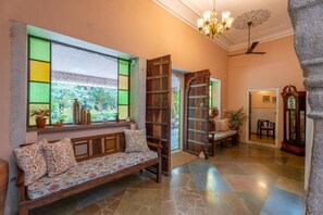 Interior - Mukam at Kanakvilas (Jaipur)