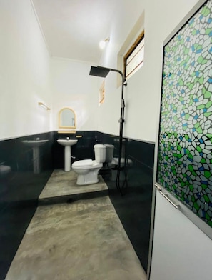 Shower, hair dryer, towels, soap