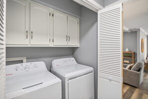 House - 3BR Family Home Near AFB ASU Riverwalk Downtown (Montgomery)