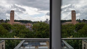 Interior - Modern 1-Bedroom Flat (CRE8) (Greater London)
