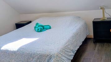 House | 3 bilik tidur, Internet