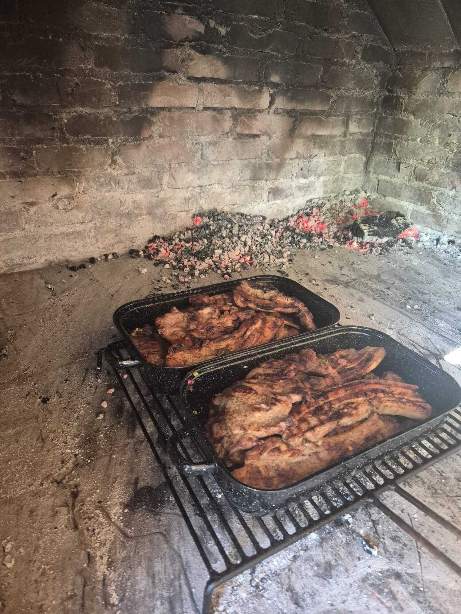 Comida y bebida