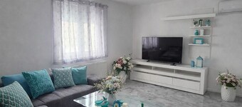 Charming 2-bedroom apartment with AC in cozy Smoljanac New open with Sauna 