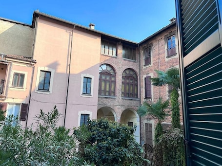Exterior. Luma Novara