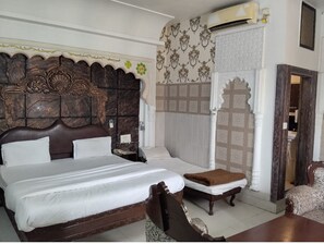 Room - HOTEL ROYAL PALACE (CHITTAURGARH)