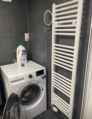 Interior - Modern & Central New-Build Apartment in Wangen Near A96 (Wangen im Allgäu)