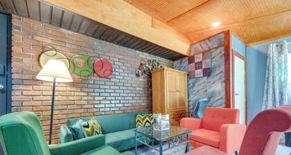 Gym & Sauna Access On-site - College Park Studio!