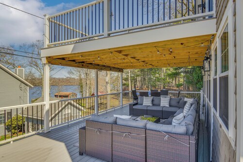 New England Cottage! Water Views & Decks