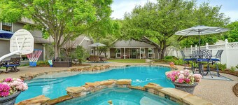Backyard Bungalow w/ Pool & Country Views