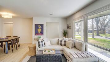 單棟房屋 (3 Bedrooms) | 內部