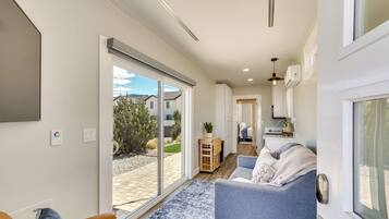 House (1 Bedroom) | Interior