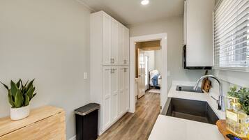 House (1 Bedroom) | Interior
