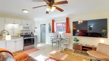 Apartment (0 Bedroom) | Bahagian dalam