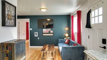 Apartment (1 Bedroom) | Interior
