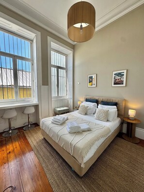 Iron/ironing board, free WiFi, bed sheets - NEW! Bolhão Cozy Nest Studio (Porto)