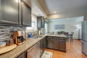 Interior - Spacious Soldotna Home: Walk to Fishing & Parks! (Soldotna)