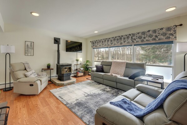 Spacious Soldotna Home: Walk To Fishing & Parks! - Alaska