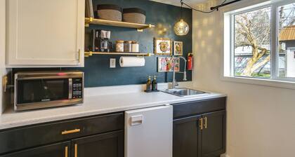 Chic, Central Spokane Apt for Couples & Solo Stays