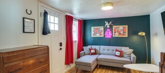 Chic, Central Spokane Apt for Couples & Solo Stays