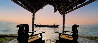Alaya Stays by ELIVAAS Vembanad House 