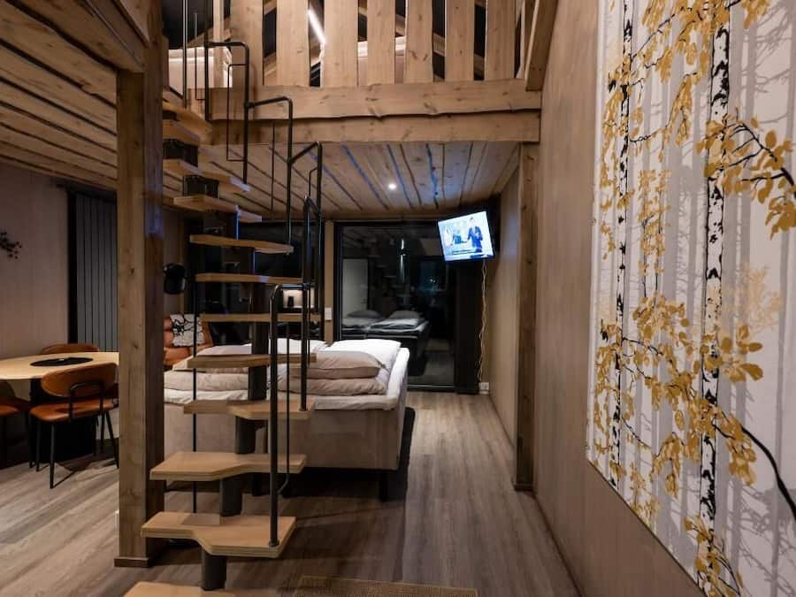Superior Chalet, Lake View | Desk, laptop workspace, blackout drapes, WiFi (free)