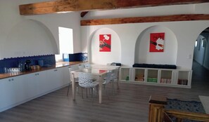 Dining - Vrbo Property (Berry-Bouy)