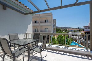 Khu ẩm thực ngoài trời