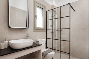Bathroom - Fasma Suites (Aegina)