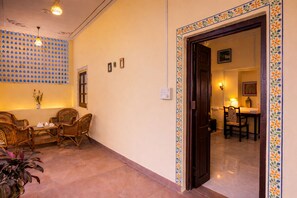 Family Room, City View | Interior - Kalyan Villa Heritage Stay (Udaipur)