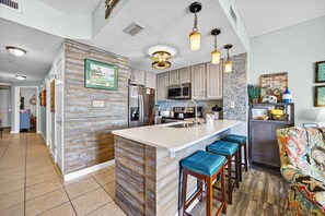 Private kitchen - 🌊 Beachfront 1BR + Bunks | Sleeps 6 | Free Daily Activities! (Panama City Beach)