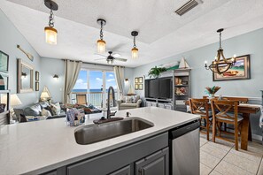Living area - 🌊 Beachfront 1BR + Bunks | Sleeps 6 | Free Daily Activities! (Panama City Beach)