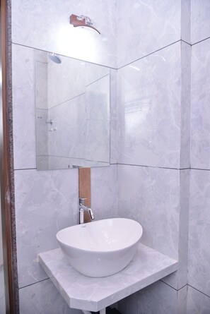 Bathroom - HOTEL D SQUARE Shirdi (Shirdi)