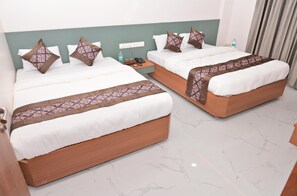 Room - HOTEL D SQUARE Shirdi (Shirdi)
