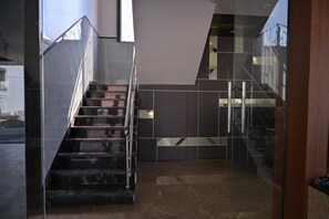 Interior detail - HOTEL D SQUARE Shirdi (Shirdi)