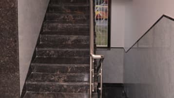 Perincian bahagian dalam