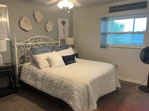 2 habitaciones, tabla de planchar con plancha y wifi gratis 