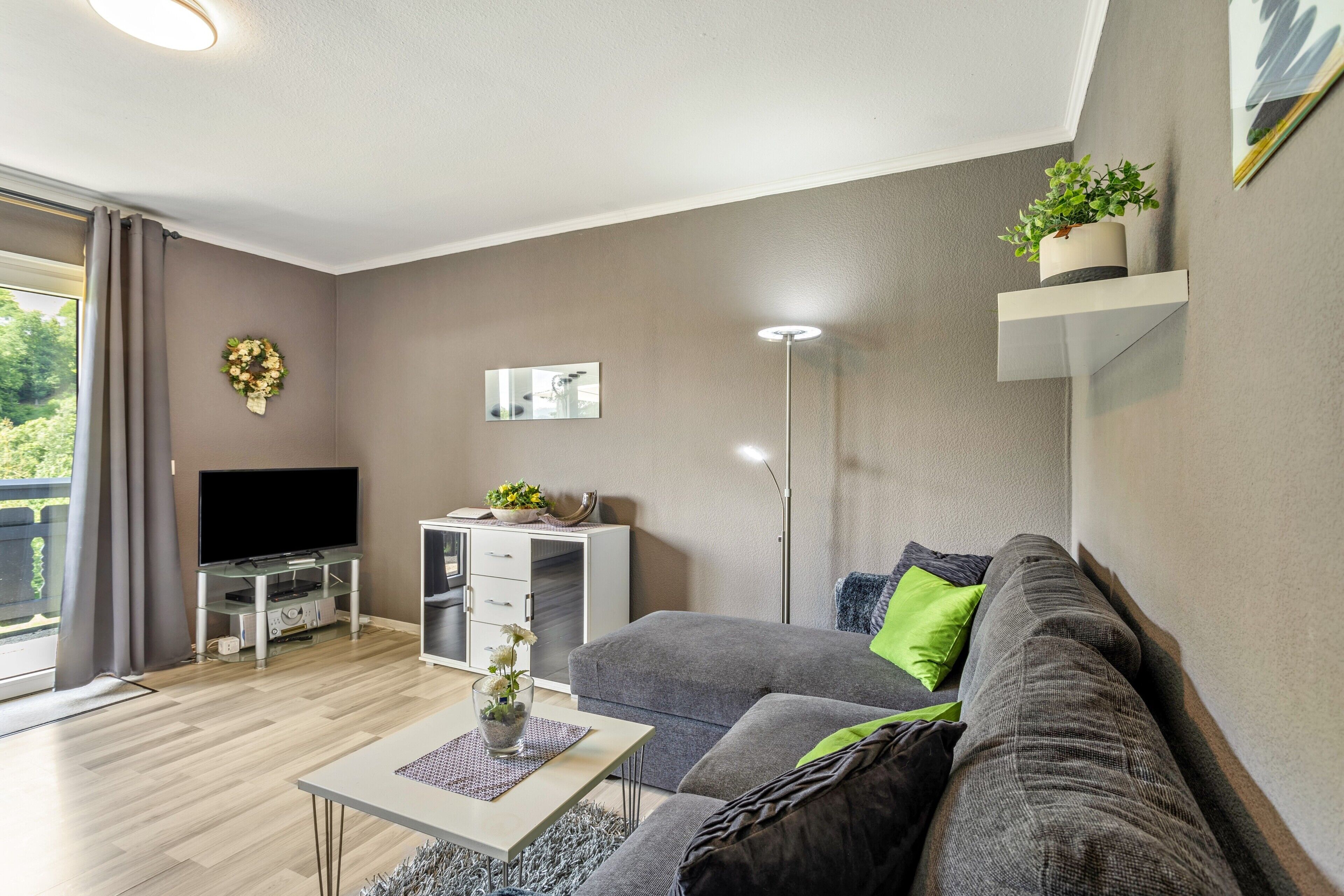 Fernseher