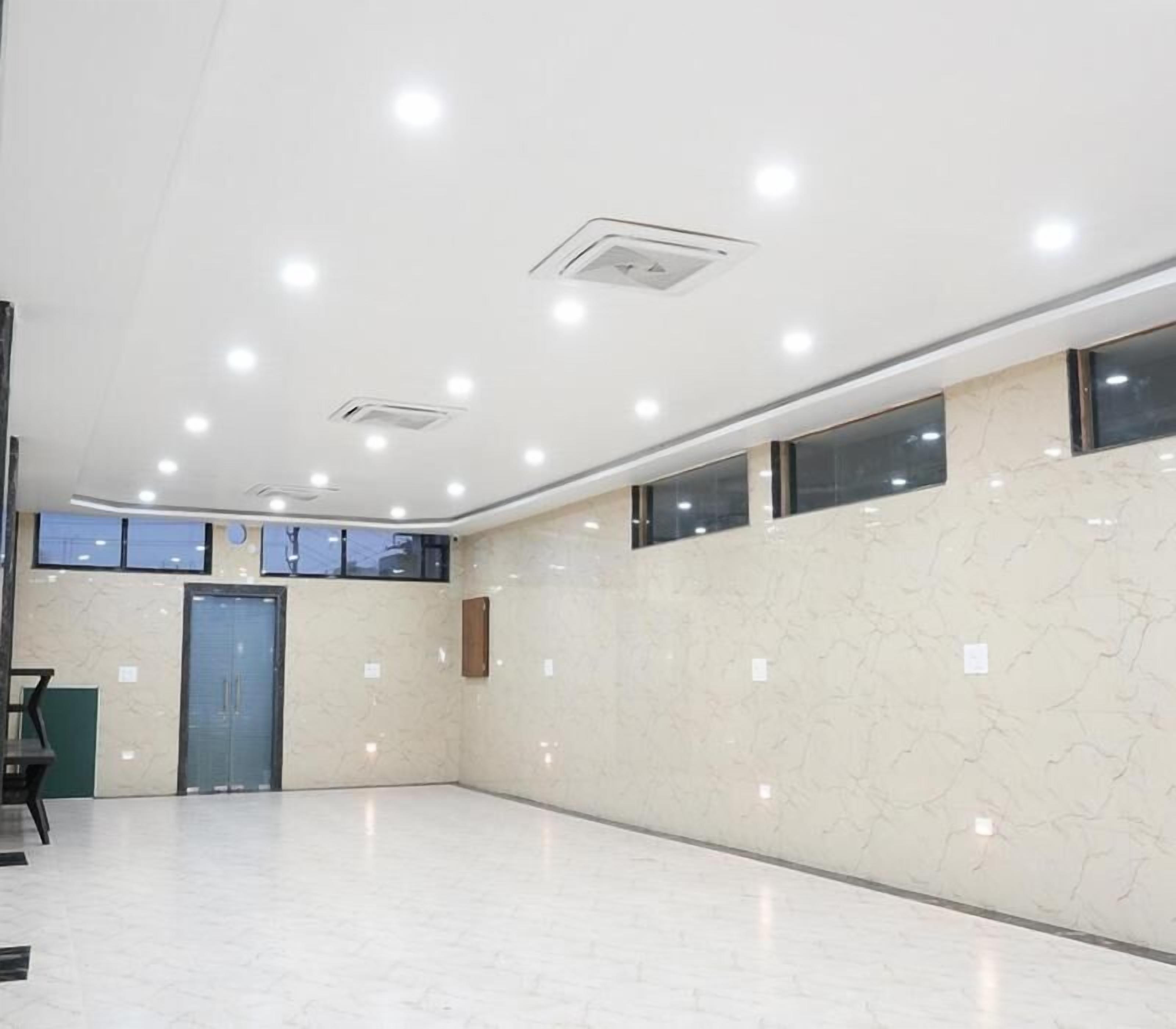 Deluxe Twin Room | Interior