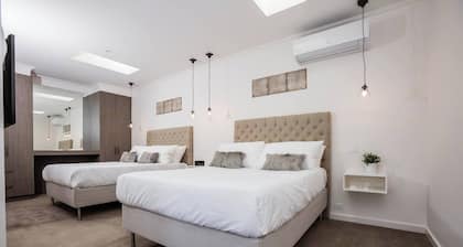 Newington Apartments - Apt 4 Accessible Queen