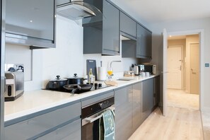 Exterior - Somers Suites Apartments-central-high Spec-sleep 6 (Leeds)