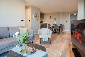 Room - 3 Bed Flats Near Station City Centre - Sleeps 6 (Leeds)