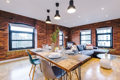 Modern Flat in Central Leeds Walk to City Centre