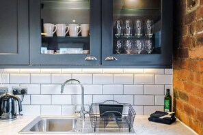 Apartment - Modern Flat in Central Leeds Walk to City Centre (Leeds)